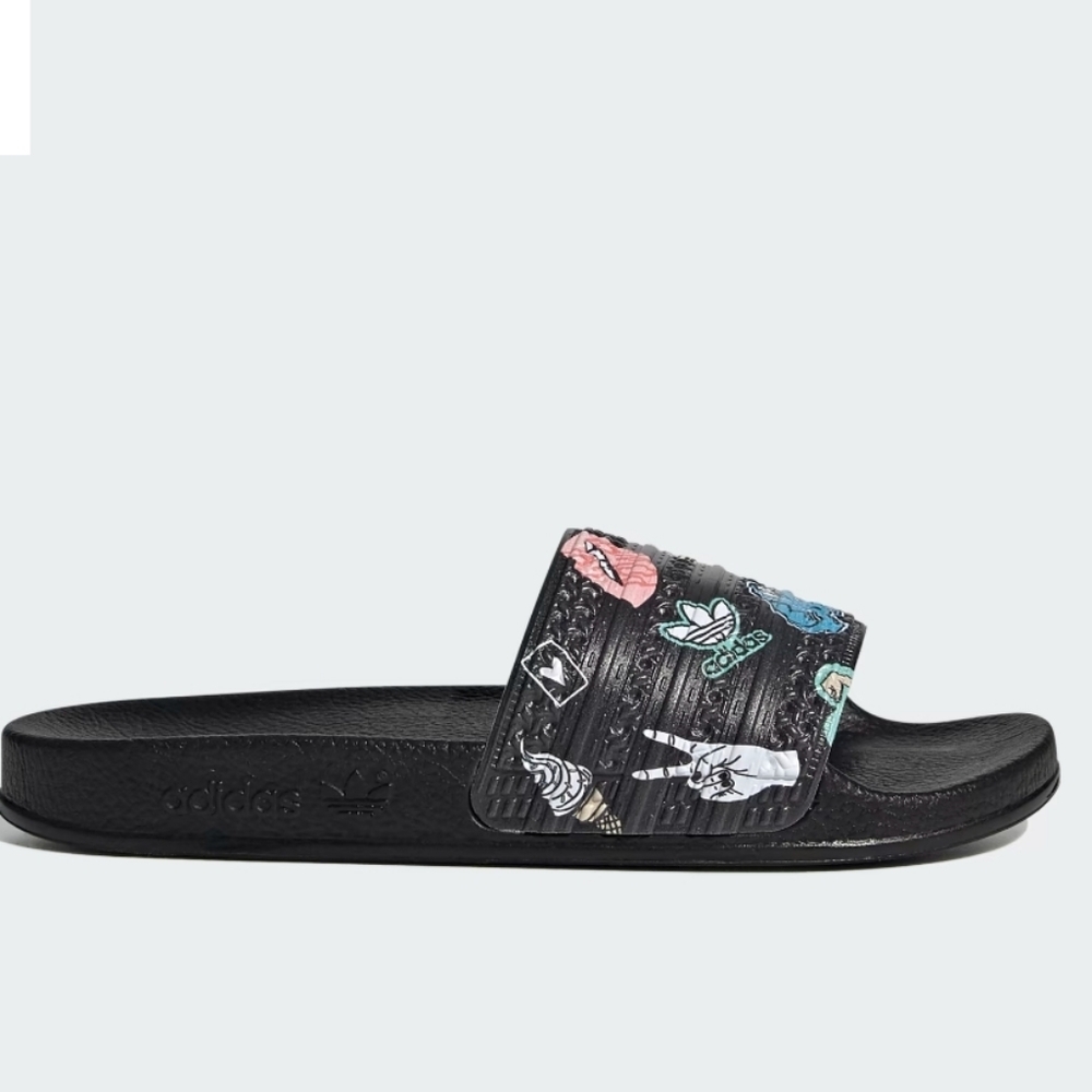 ADIDAS ADILETTE J SLIDES size 6 - Picture 3 of 11